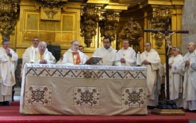 Bodas oro sacerdocio celada fueyo