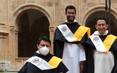 estudianes dominicos graduados en Salamanca