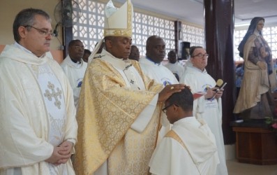 ordenacion salvador nguema icono