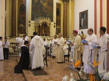 Profesión solemne en Perú